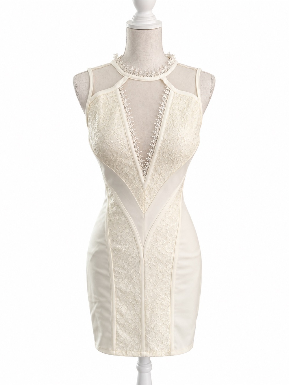 Elegant White Sleeveless Dress